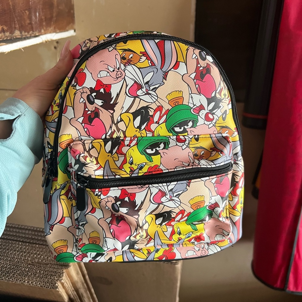 COPY - Looney tunes backpack